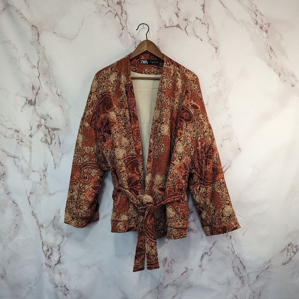 Zara Jacket Womens Large Orange Red Paisley Boho Quilted Kimono Open Front